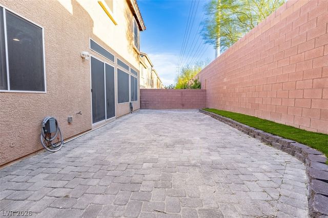 8509 Silver Coast Street, Las Vegas, NV 89139