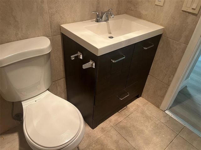 420 SE 13th Drive, Deerfield Beach, FL 33441
