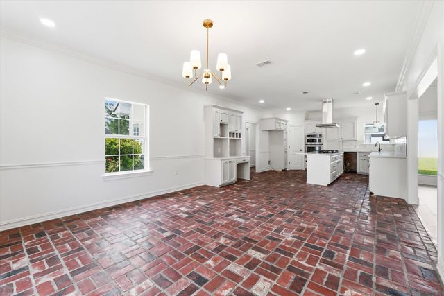 14377 Lazy Oaks Dr, Gonzales, LA 70737