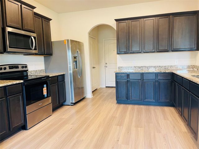 11042 Hillside Creek Drive, Humble, TX 77396