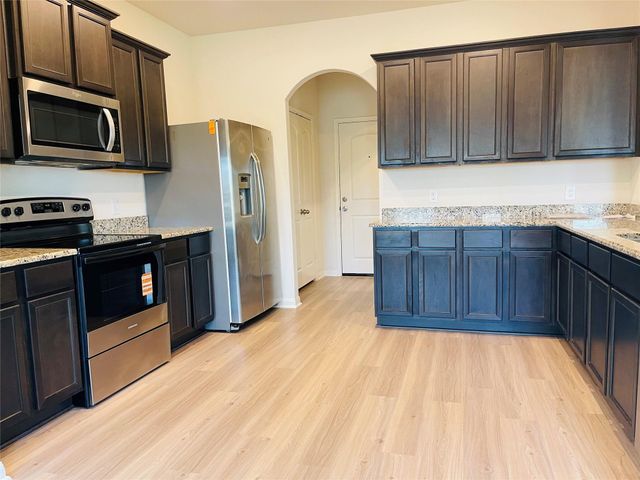 11042 Hillside Creek Drive, Humble, TX 77396