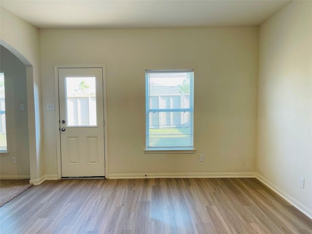 11042 Hillside Creek Drive, Humble, TX 77396