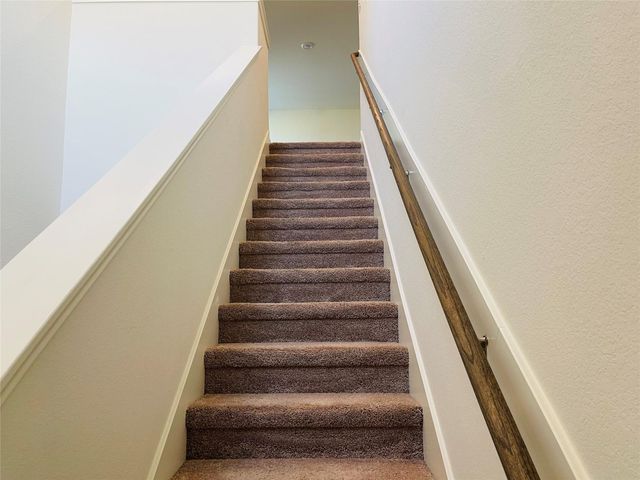 11042 Hillside Creek Drive, Humble, TX 77396