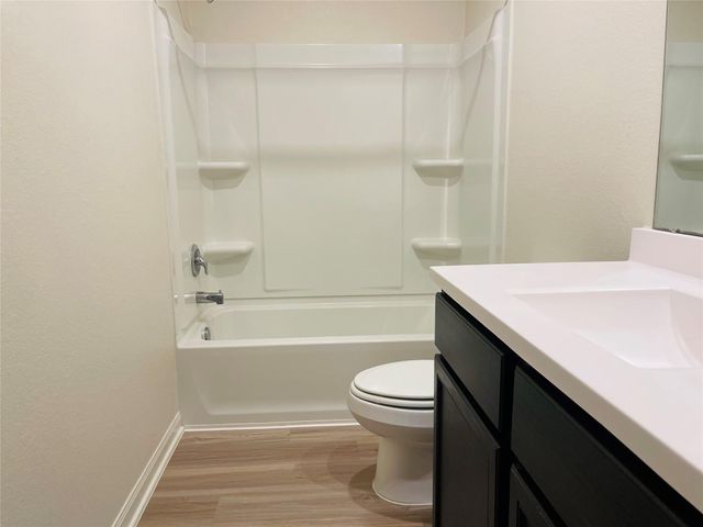 11042 Hillside Creek Drive, Humble, TX 77396