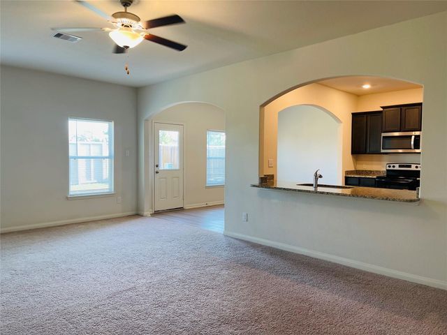 11042 Hillside Creek Drive, Humble, TX 77396