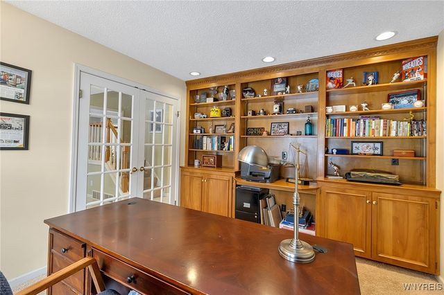 33 Vassar Drive, Amherst, NY 14068