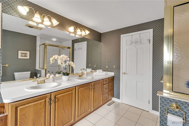 33 Vassar Drive, Amherst, NY 14068