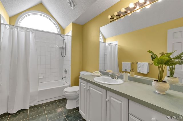 33 Vassar Drive, Amherst, NY 14068