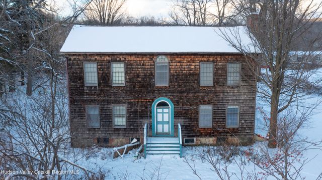 90 W End Road, Hillsdale, NY 12529