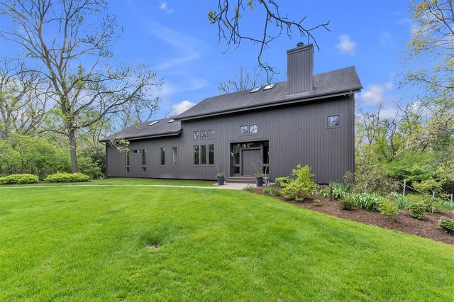 5555 Red Fox Run, Ann Arbor, MI 48105