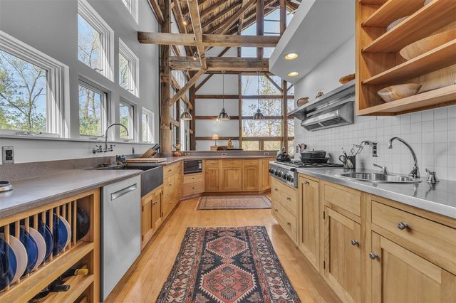 5555 Red Fox Run, Ann Arbor, MI 48105