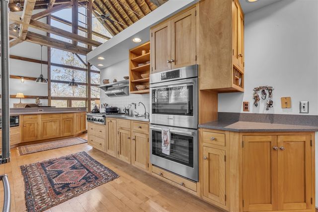 5555 Red Fox Run, Ann Arbor, MI 48105