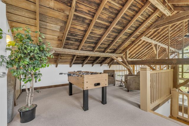 5555 Red Fox Run, Ann Arbor, MI 48105
