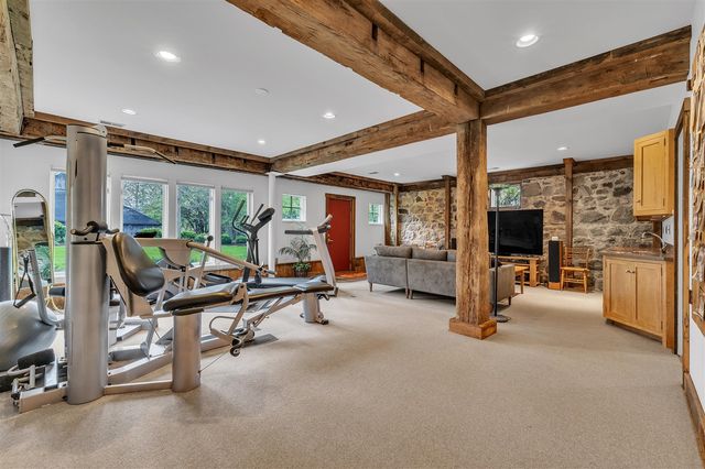 5555 Red Fox Run, Ann Arbor, MI 48105