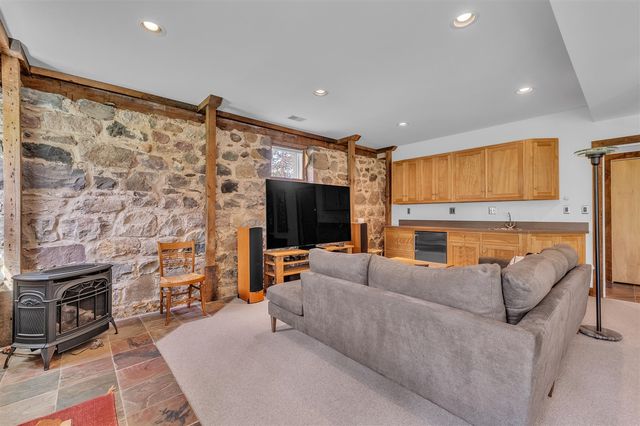 5555 Red Fox Run, Ann Arbor, MI 48105