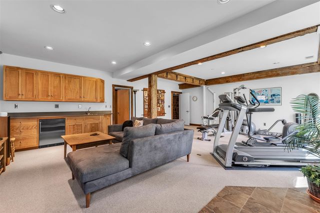 5555 Red Fox Run, Ann Arbor, MI 48105
