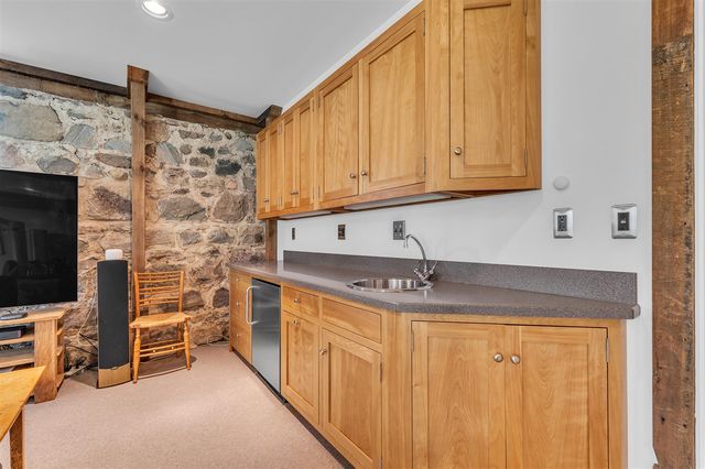 5555 Red Fox Run, Ann Arbor, MI 48105