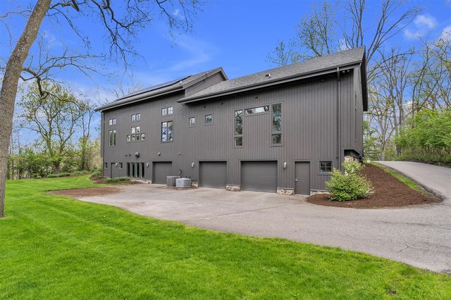 5555 Red Fox Run, Ann Arbor, MI 48105