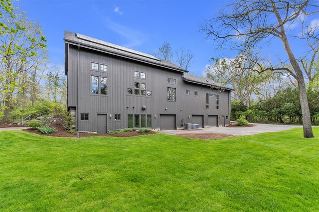 5555 Red Fox Run, Ann Arbor, MI 48105