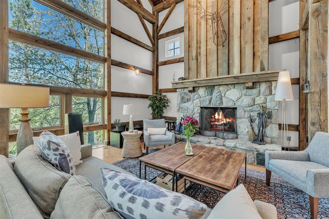 5555 Red Fox Run, Ann Arbor, MI 48105