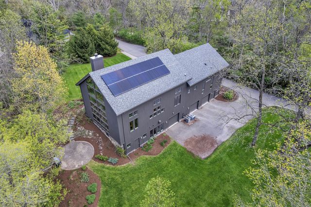 5555 Red Fox Run, Ann Arbor, MI 48105