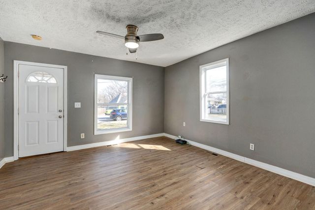 920 W Talmage Street, Springfield, MO 65803