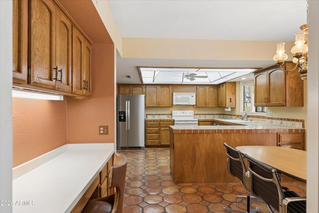 7215 E BUENA TERRA Way, Scottsdale, AZ 85250