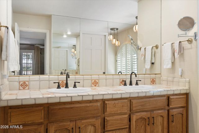 7215 E BUENA TERRA Way, Scottsdale, AZ 85250