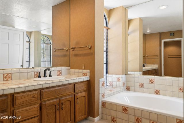 7215 E BUENA TERRA Way, Scottsdale, AZ 85250