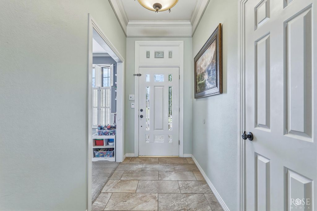 Image 7 of property listing at 6002 Stratford Avenue, San Angelo, TX 76901