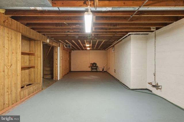 209 N LAUREL ST, Manheim, PA 17545