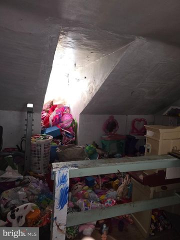 217 W CHERRY ST, Shenandoah, PA 17976