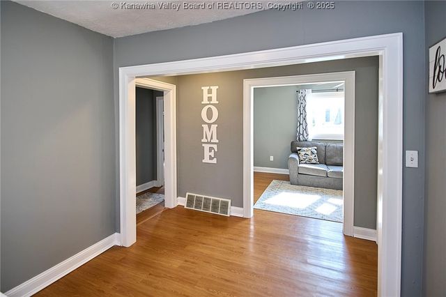 4808 Spring Hill Avenue, South Charleston, WV 25309