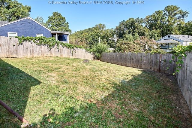 4808 Spring Hill Avenue, South Charleston, WV 25309