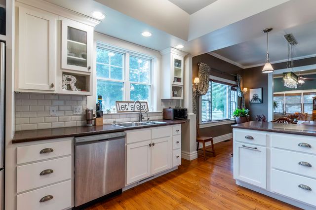 302 S Gonser Avenue, Ashley, IN 46705