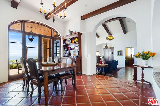 22800 Beckledge Terrace, Malibu, CA 90265