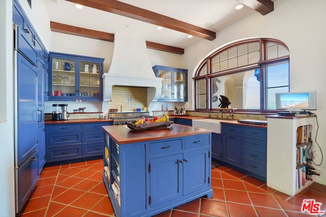22800 Beckledge Terrace, Malibu, CA 90265