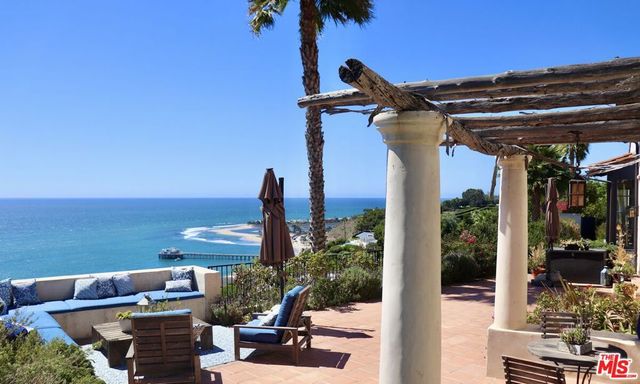 22800 Beckledge Terrace, Malibu, CA 90265