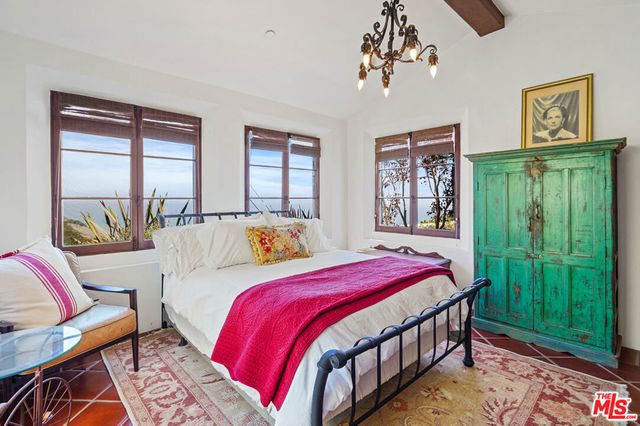 22800 Beckledge Terrace, Malibu, CA 90265