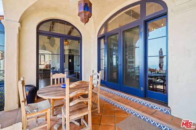 22800 Beckledge Terrace, Malibu, CA 90265