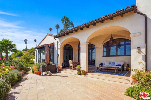 22800 Beckledge Terrace, Malibu, CA 90265