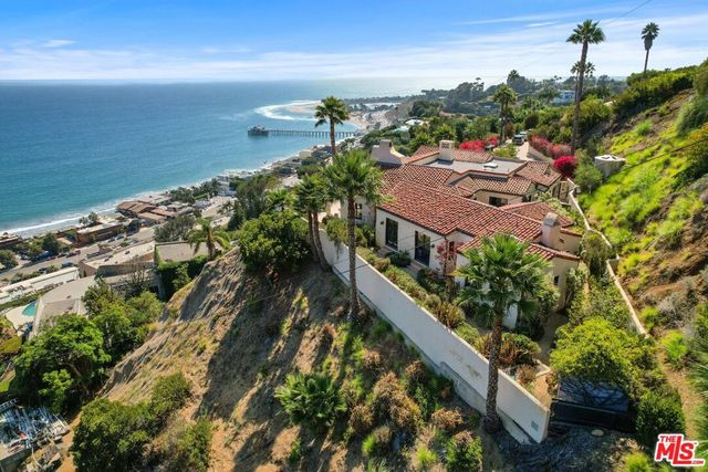 22800 Beckledge Terrace, Malibu, CA 90265