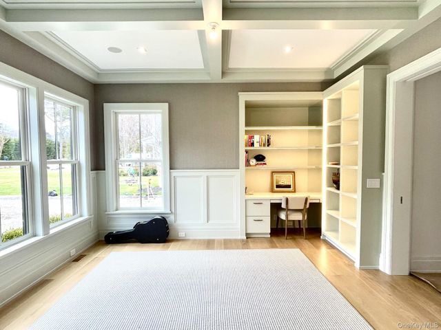 59 Shinnecock Hills Road, Southampton, NY 11968