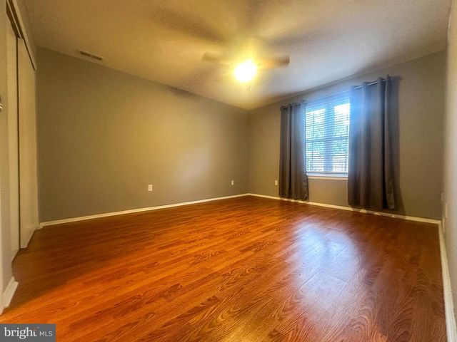 801 EAGLE POINT PL, Galloway, NJ 08205