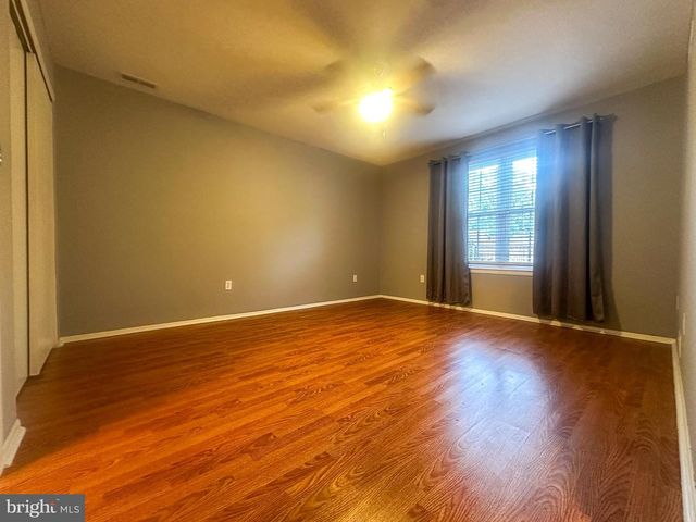 801 EAGLE POINT PL, Galloway, NJ 08205