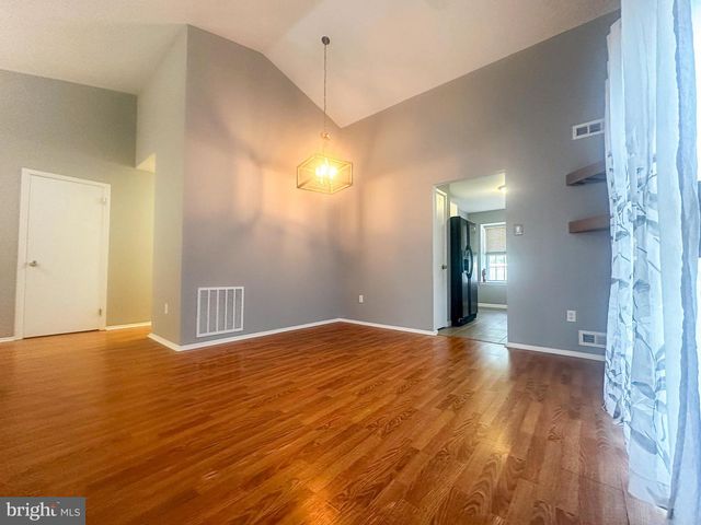801 EAGLE POINT PL, Galloway, NJ 08205