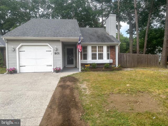 801 EAGLE POINT PL, Galloway, NJ 08205
