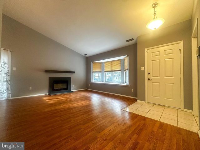 801 EAGLE POINT PL, Galloway, NJ 08205