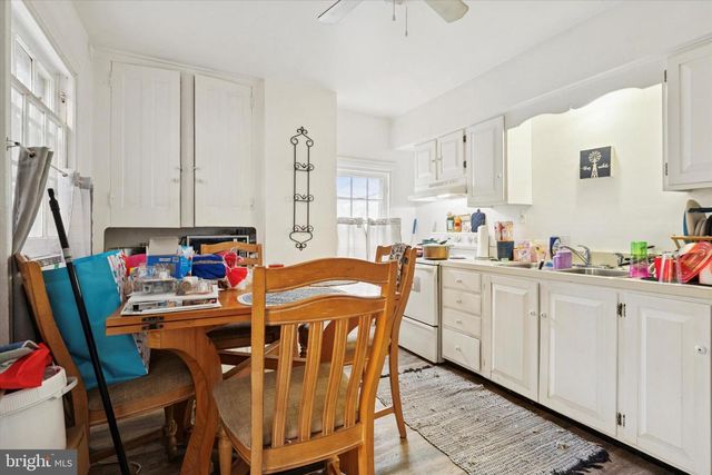 160 2ND, New Castle, DE 19720