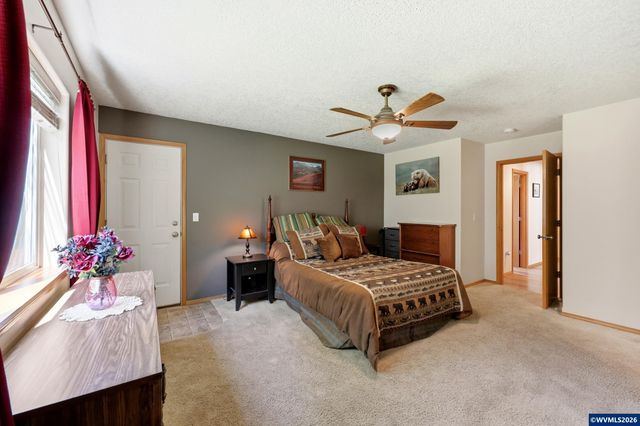 25757 SE Frog Pond Ln, Eagle Creek, OR 97022